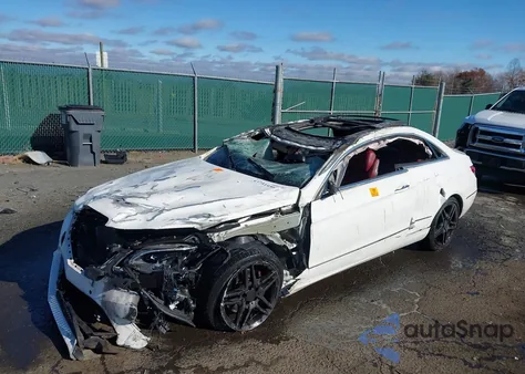 2014 Mercedes-Benz E 350 4Matic z USA, uszkodzony, nr VIN WDDKJ8JB6EF243147